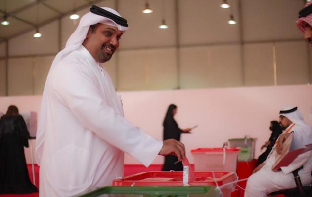 معالي وزير المالية والاقتصاد الوطني: الإقبال الكبير والواسع اليوم يثبت وعي المواطن وإصراره على المساهمة في المسيرة التنموية الشاملة للوطن